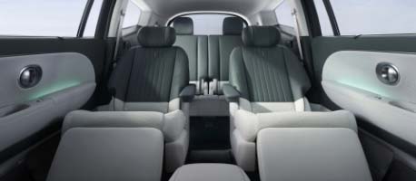 Close_up_hyundai_van_grey_leaether_seat_interior_back_row.jpg
