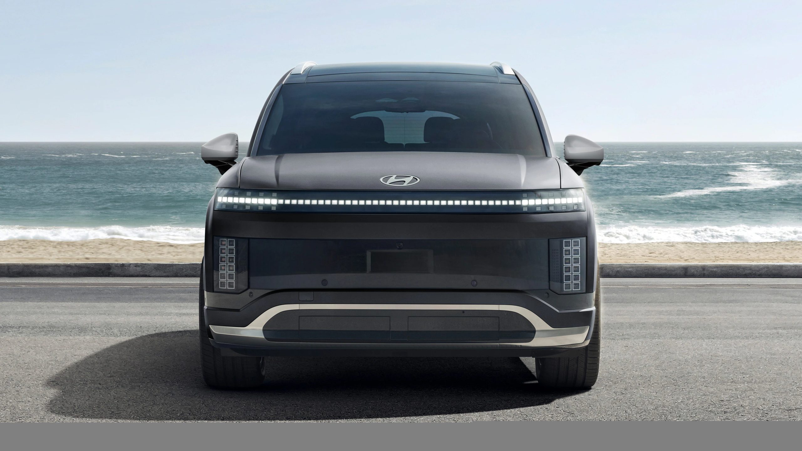 2026 IONIQ 9 Essential RWD